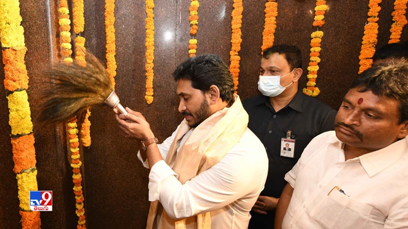 CM Jagan inaugurates Antarvedi Temple Chariot