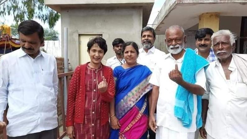 Ex Minister Raghuveera Reddy