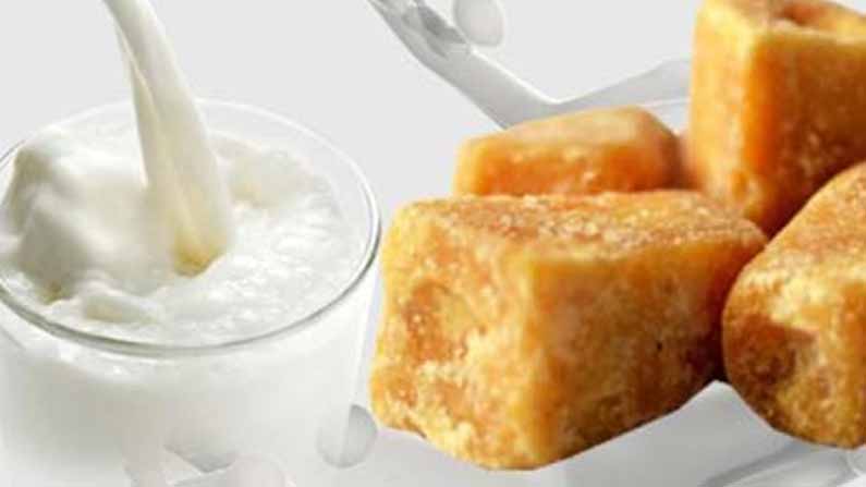 Jaggery Milk Health Benefits1