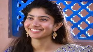 Sai Pallavi: మరో క్రేజీ ప్రాజెక్ట్ సాయి పల్లవి గ్రీన్ సిగ్నల్.. బాలీవుడ్ సినిమాలో సారంగదరియా..