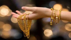 Gold Prices: శుభవార్త.. బంగారం కొనేవారికి ఊరట.. నెల కనిష్టానికి పసిడి ధరలు.. హాల్‌ మార్క్‌ రూల్స్‌ అమల్లోకి..!