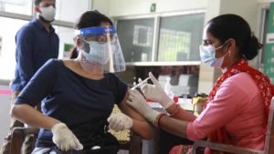 Vaccination: ఇకపై వారంలో ఐదు రోజులు మాత్రమే వ్యాక్సిన్.. తెలంగాణ వైద్య ఆరోగ్య శాఖ నిర్ణయం.