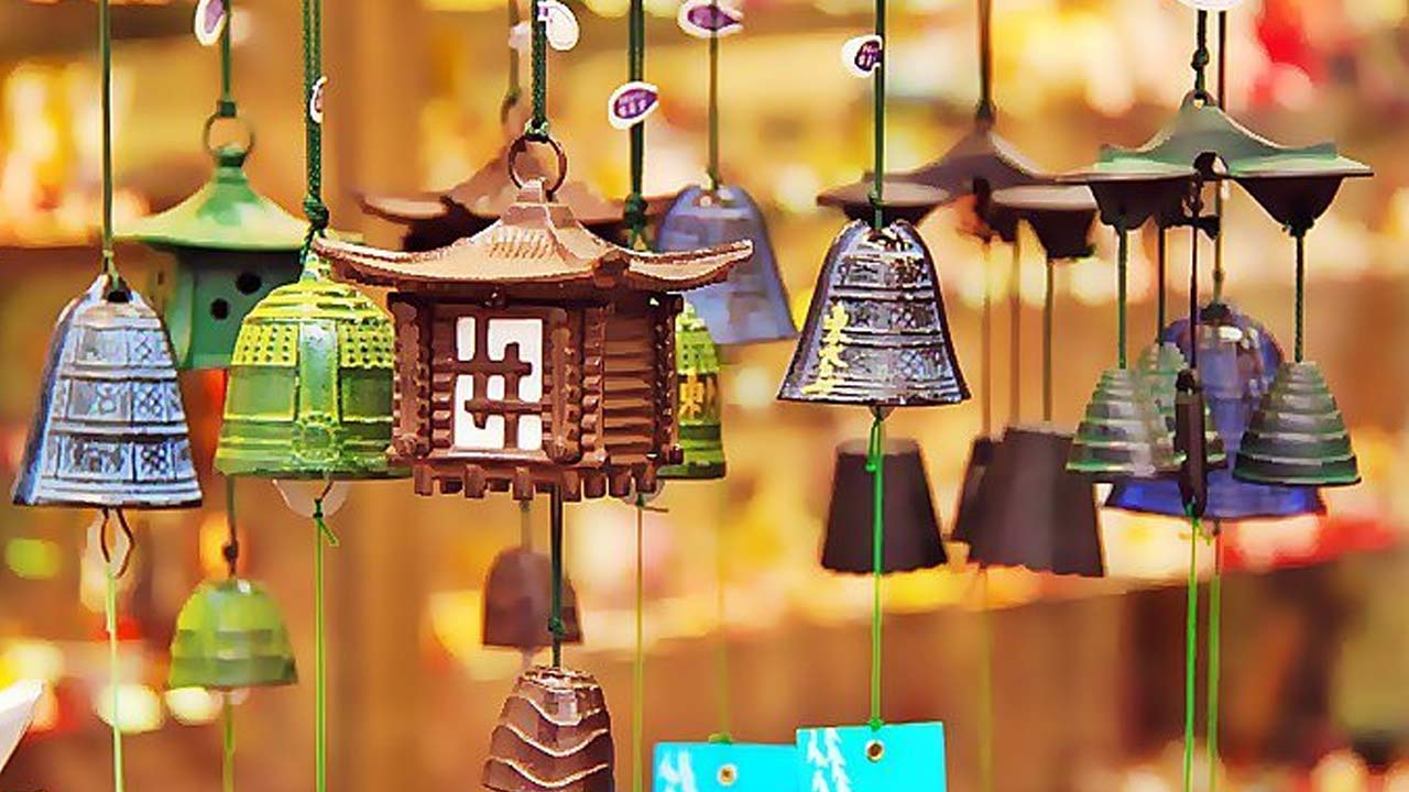 Feng Shui Tips ఇంటిని విండ్ చైమ్‌లతో అలంకరించాలనుకుంటున్నారా.. అయితే ఈ