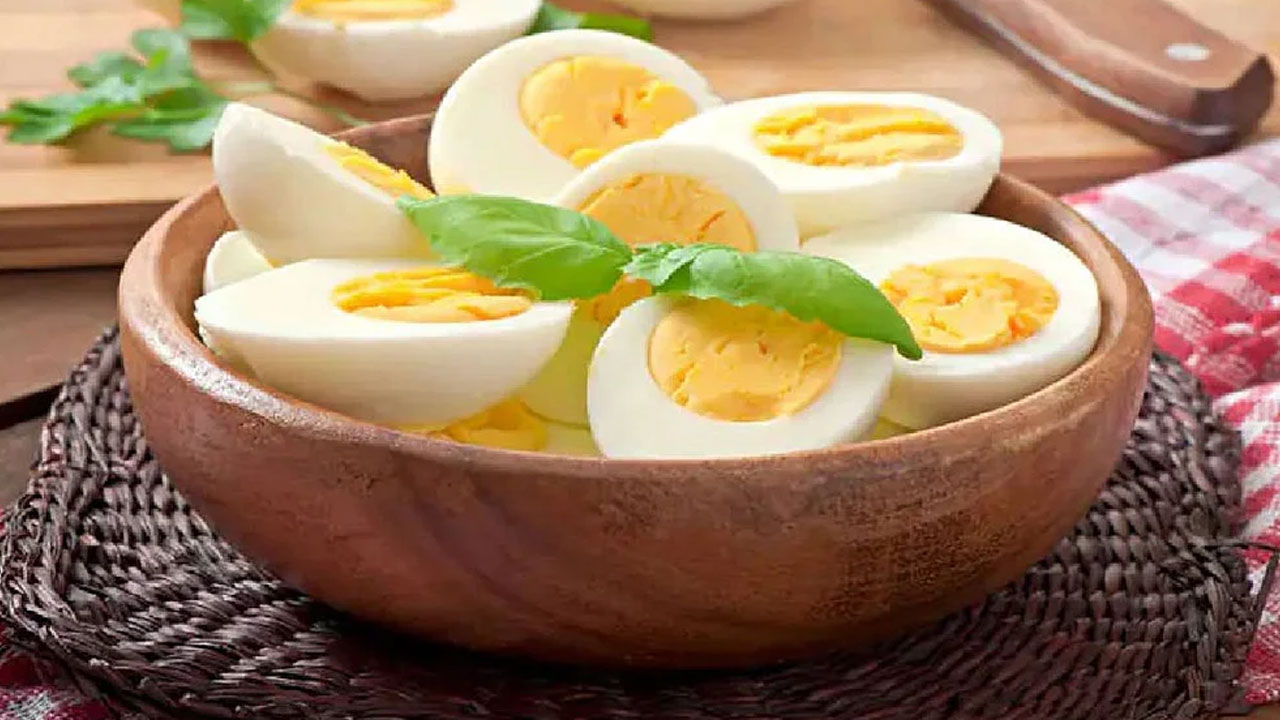 health-are-you-eating-too-many-eggs-is-it-healthy-experts-warn-that