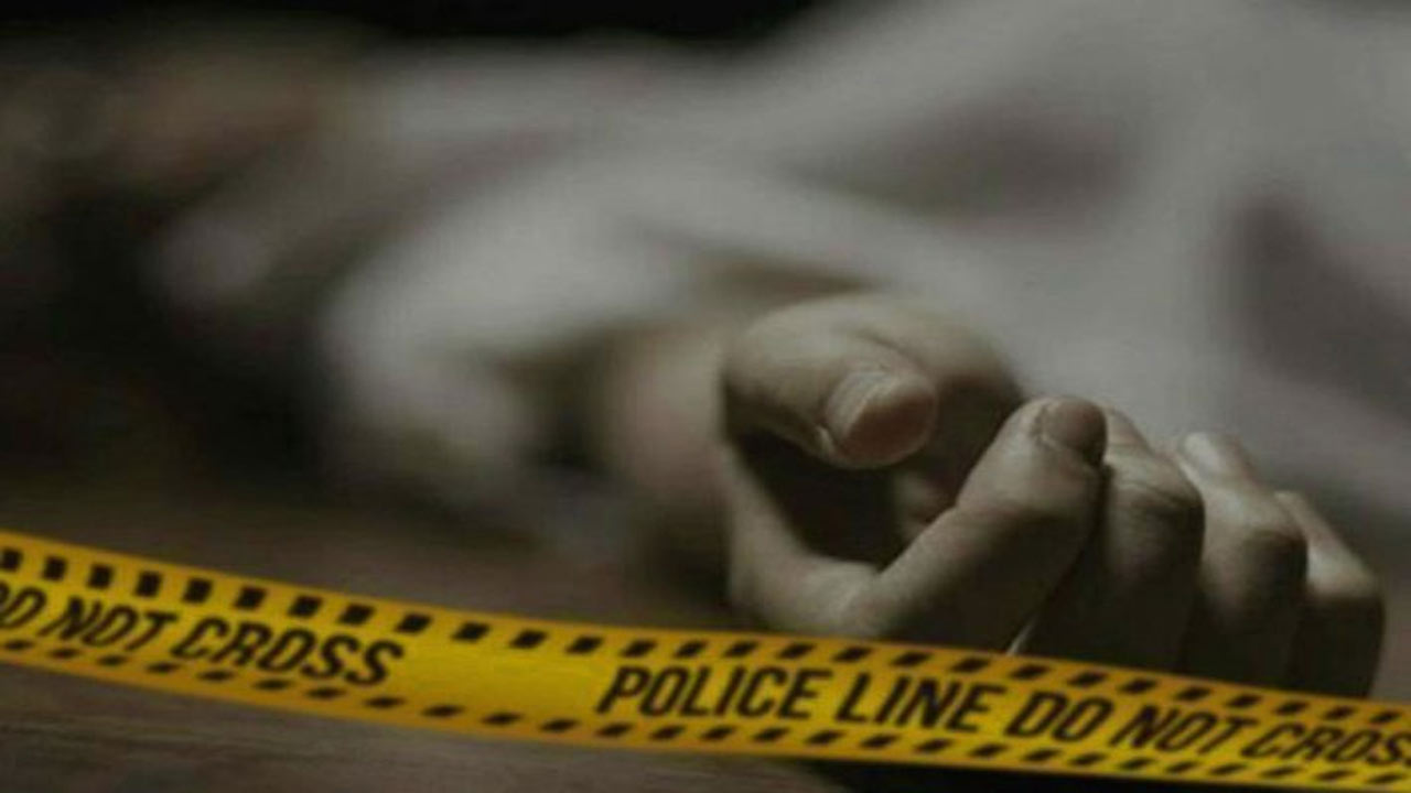 Hyderabad Crime News: Youth who tried to take videos of girls dies