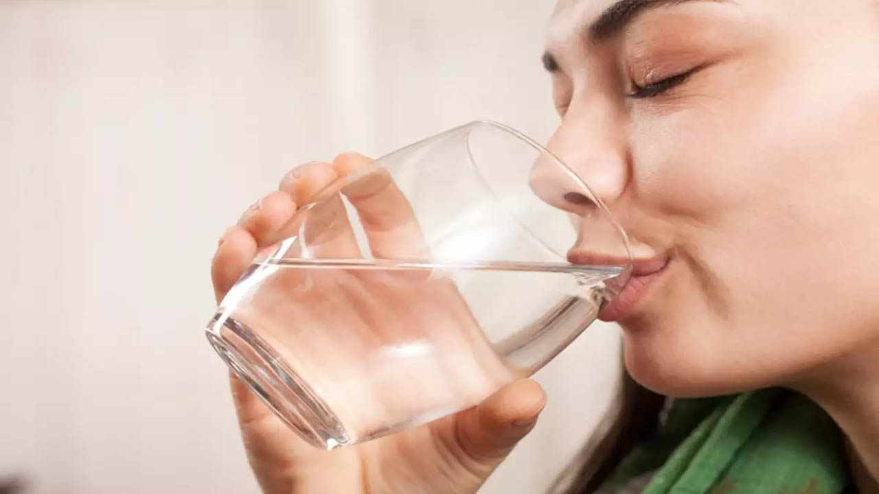 Warm Water Will you lose weight by drinking warm water? What is the