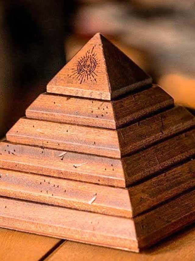 ఇంట్లో పిరమిడ్ ఉంటె ఇన్ని ఉపయోగాల .. ఇది చూడండి .. TV9 Telugu What