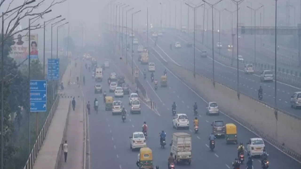 Air Pollution వాయు కాలుష్యంపై ఆమ్ ఆద్మీ ప్రభుత్వాన్ని టార్గెట్ చేసిన కేంద్రం పంజాబ్ లో తాజా 4389