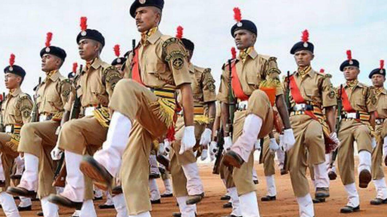 Do you know the police khaki color? When and where was born for the