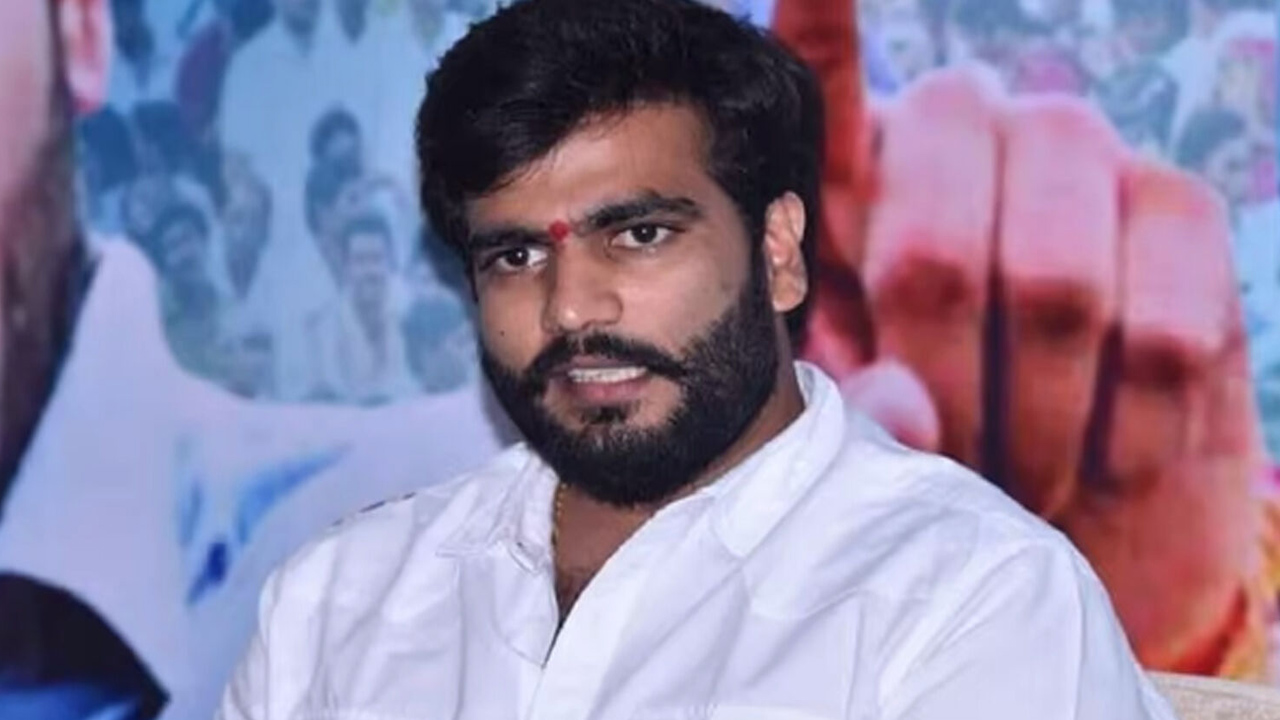 Byareddy Rag Byreddy Siddharth Reddy: జగనన్న కోసం పనిచేయడానికి ప్రైవేట్ సైన్యం ...